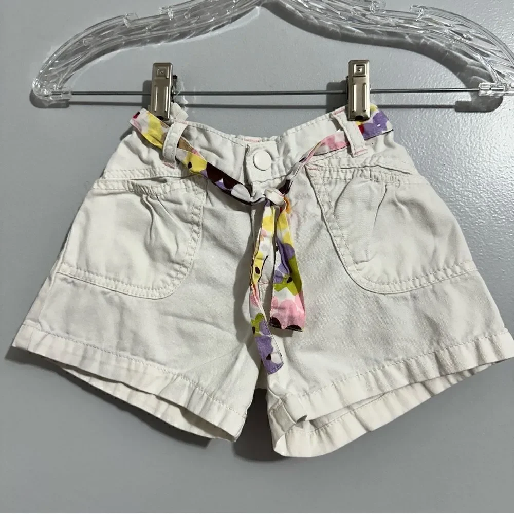 Gymboree girls white shorts with a colorful belt tie. Size 7.